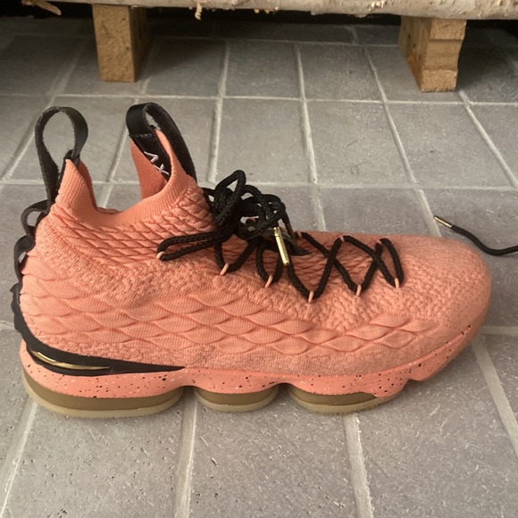 Nike Lebron 15 ‘Hollywood’ Mens Shoe Sz 11 REPLICA - Picture 3 of 5